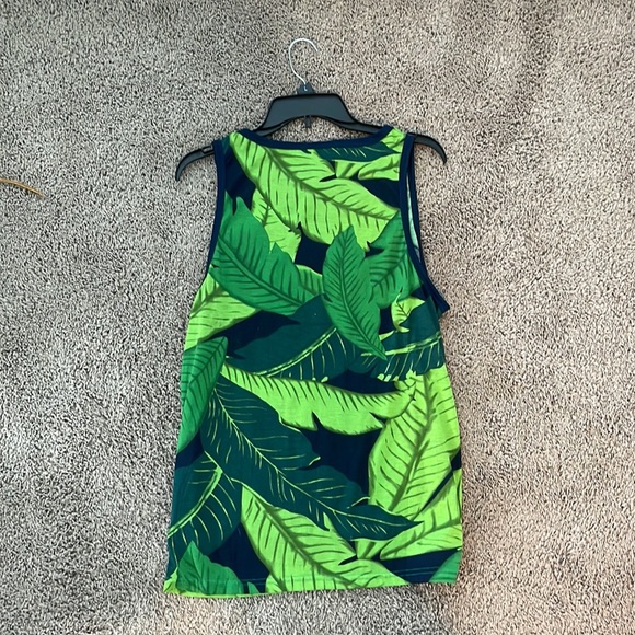 Leaf Print Tank Top - Picture 2 of 2